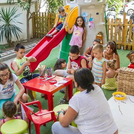 Szálloda Consul - Family Riccione