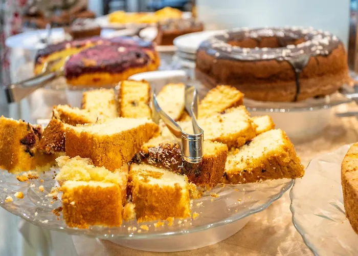 Consul - Family Otel