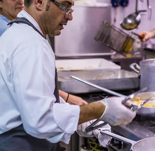 Otel Consul - Family 3*