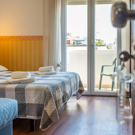 Hotel Consul - Family 3*