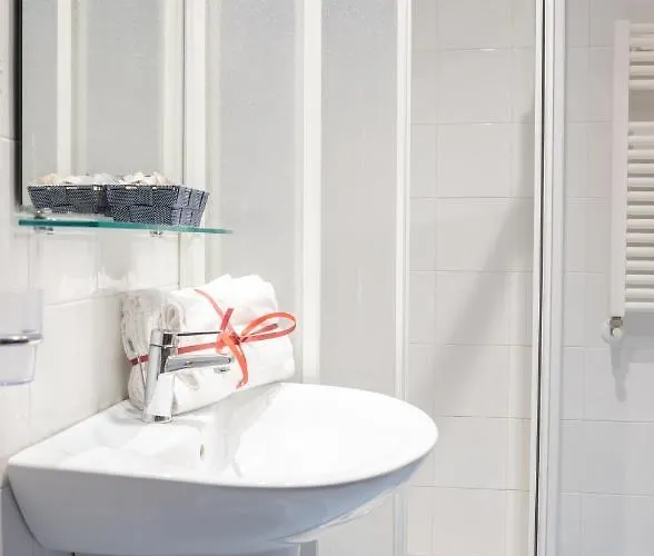 Consul - Family Szálloda